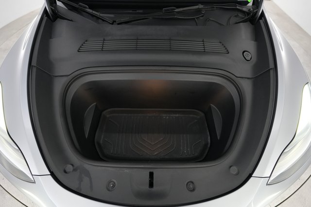 2024 Tesla Model Y — photo 19 of 20