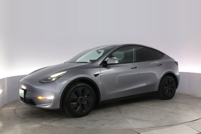 2024 Tesla Model Y — photo 14 of 20