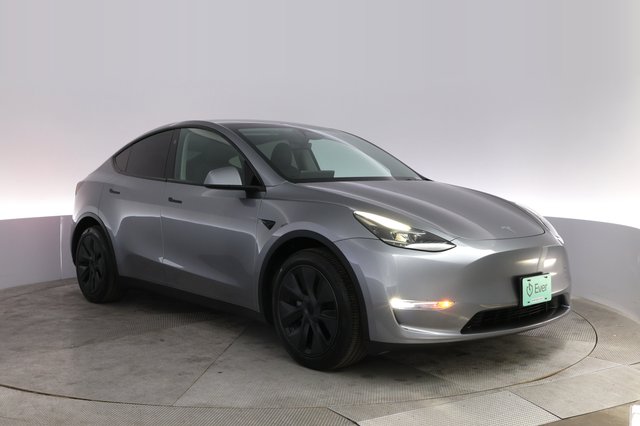 2024 Tesla Model Y — photo 10 of 20