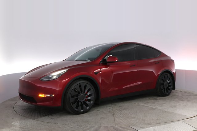 2024 Tesla Model Y — photo 14 of 24
