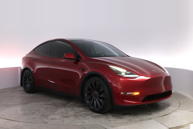 2024 Tesla Model Y — photo 10 of 24