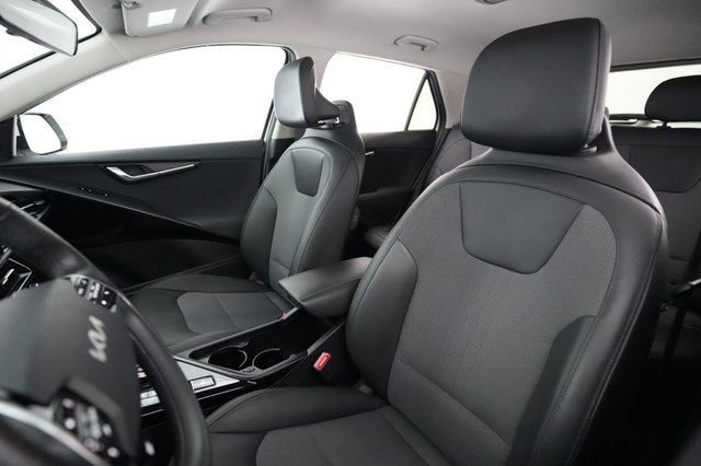 2024 Kia Niro EV — photo 3 of 21