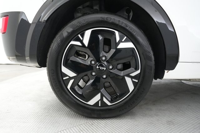 2024 Kia Niro EV — photo 16 of 21