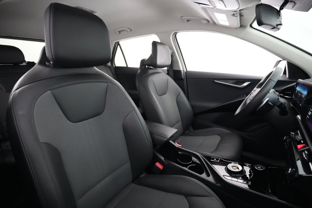 2024 Kia Niro EV — photo 18 of 21