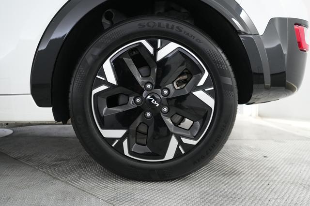 2024 Kia Niro EV — photo 7 of 21