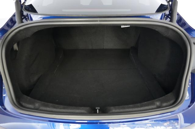 2025 Tesla Model 3 — photo 6 of 24