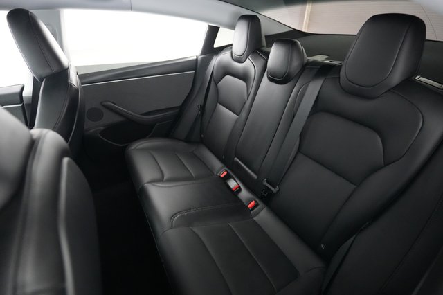 2025 Tesla Model 3 — photo 19 of 24