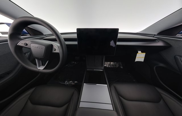 2025 Tesla Model 3 — photo 21 of 24