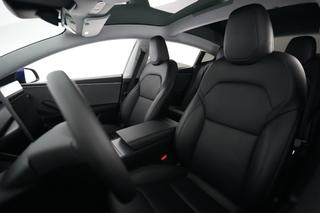 2025 Tesla Model 3 — photo 3 of 24