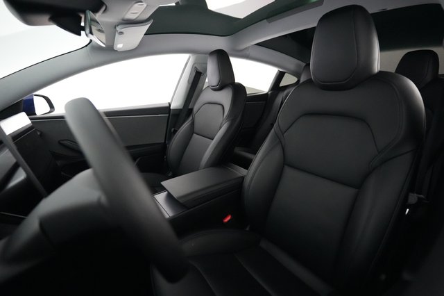 2025 Tesla Model 3 — photo 3 of 24
