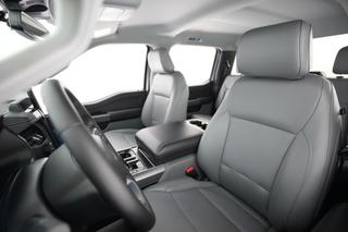 2025 Ford F-150 Lightning — photo 3 of 15