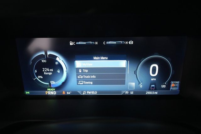 2025 Ford F-150 Lightning — photo 5 of 15