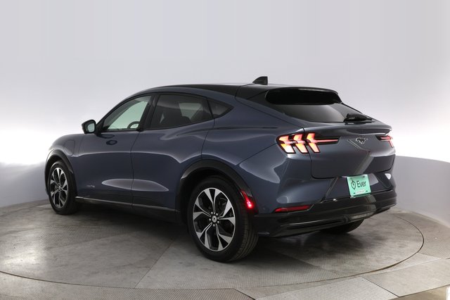 2021 Ford Mustang Mach-E — photo 13 of 21