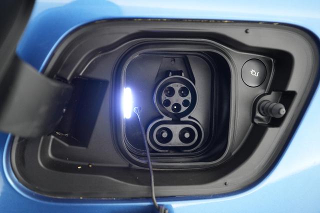 2021 Volvo XC40 Recharge — photo 8 of 20