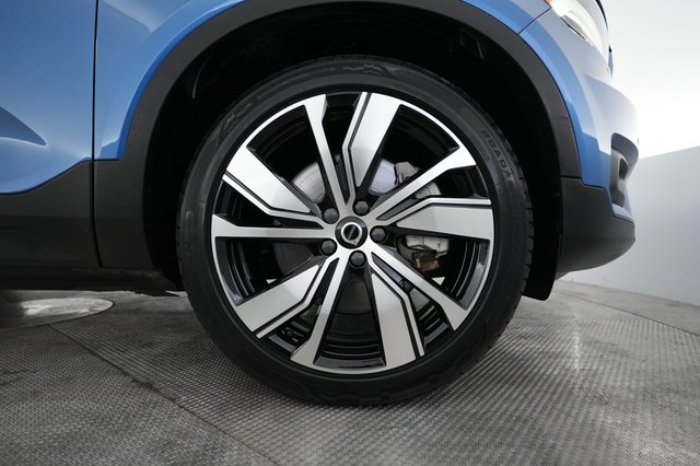 2021 Volvo XC40 Recharge — photo 15 of 20