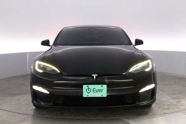 2022 Tesla Model S — photo 9 of 24