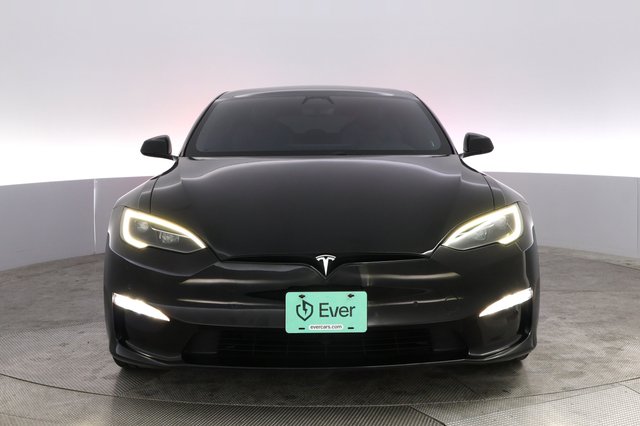 2022 Tesla Model S — photo 9 of 24