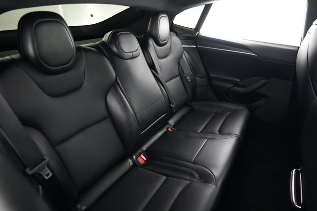 2022 Tesla Model S — photo 4 of 24