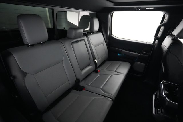 2023 Ford F-150 Lightning — photo 4 of 15