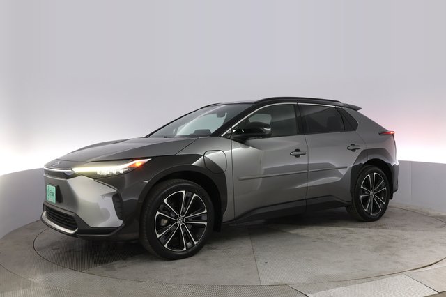 2023 Toyota bZ4X — photo 14 of 20