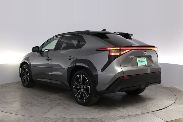 2023 Toyota bZ4X — photo 13 of 20