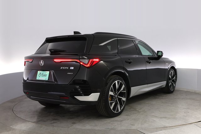 2024 Acura ZDX — photo 2 of 20