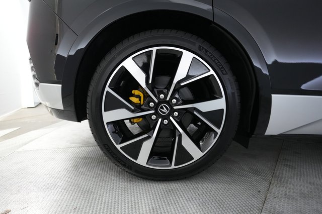 2024 Acura ZDX — photo 17 of 23