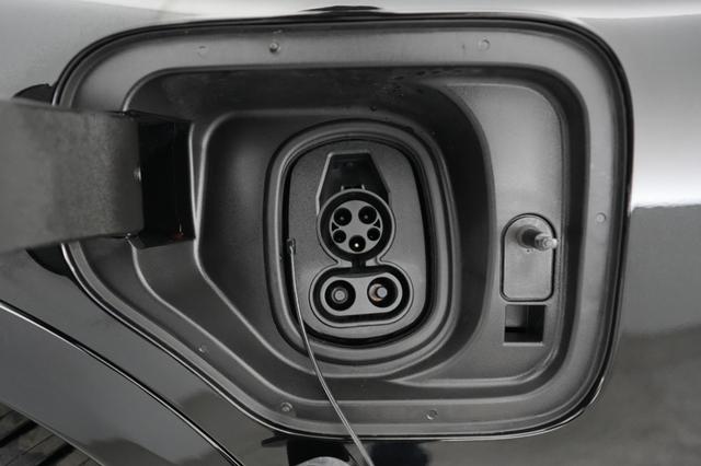 2024 Acura ZDX — photo 8 of 23