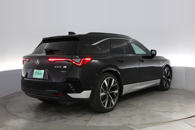 2024 Acura ZDX — photo 2 of 23