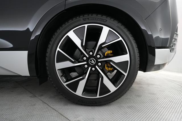 2024 Acura ZDX — photo 7 of 23