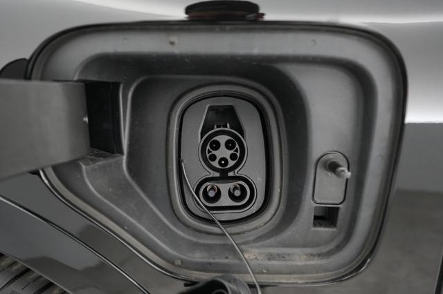 2024 Acura ZDX — photo 8 of 23