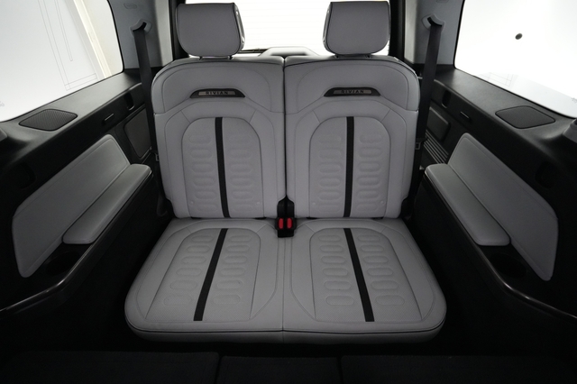 2024 Rivian R1S