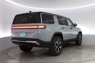 2024 Rivian R1S — photo 2 of 21