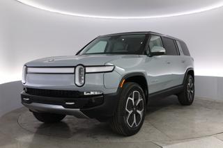 2024 Rivian R1S — VIN 7PDSGBBA0RN032686