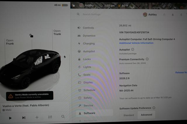 2025 Tesla Model Y — photo 5 of 22