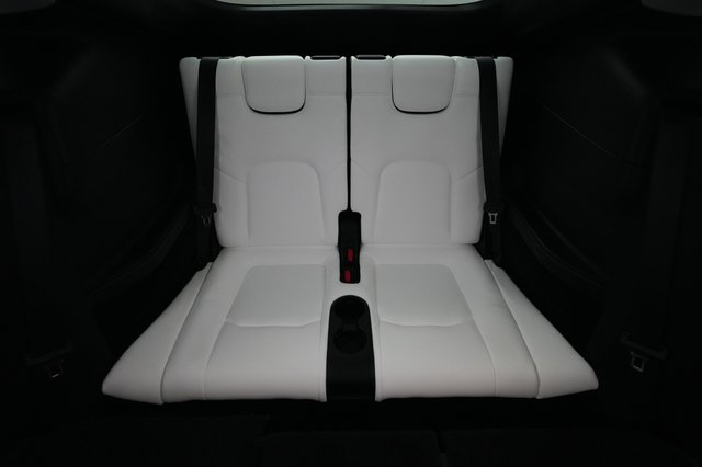 2025 Tesla Model Y — photo 20 of 22