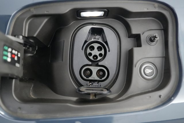 2025 Audi A6 e-tron — photo 8 of 22