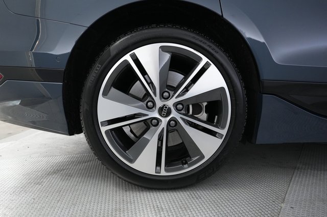 2025 Audi A6 e-tron — photo 15 of 22