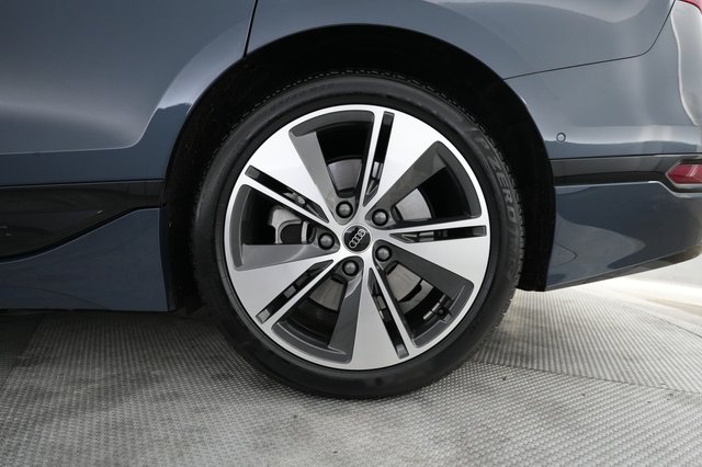 2025 Audi A6 e-tron — photo 7 of 22
