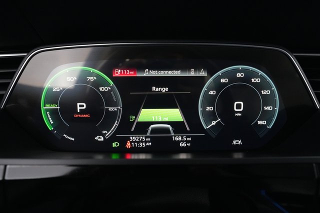 2019 Audi e-tron — photo 5 of 22
