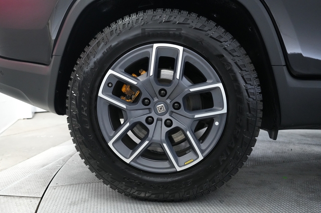 2022 Rivian R1T