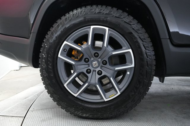 2022 Rivian R1T — photo 16 of 20
