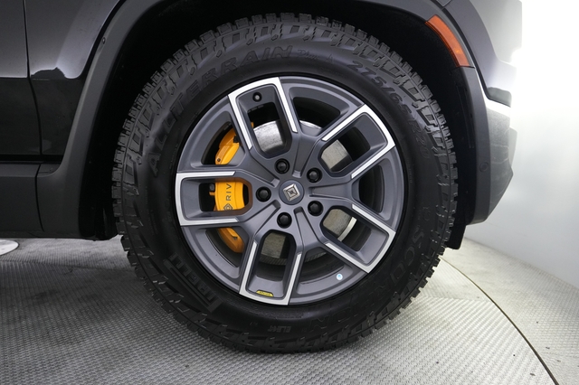2022 Rivian R1T