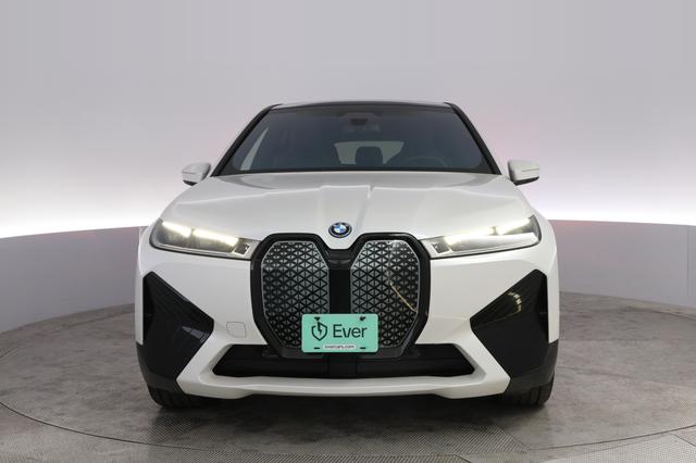 2022 BMW iX — photo 9 of 20
