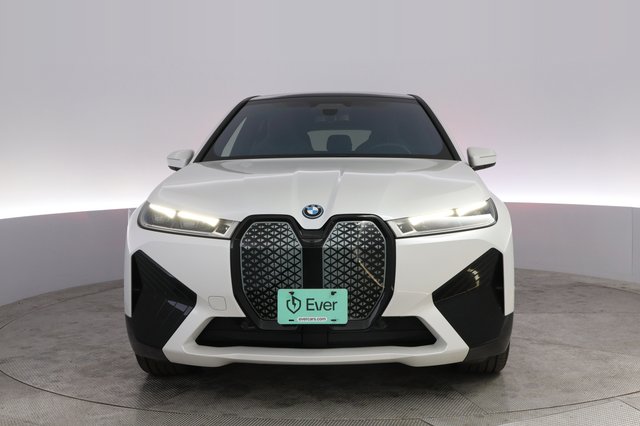 2022 BMW iX — photo 9 of 20