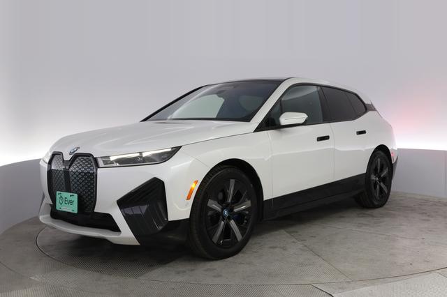 2022 BMW iX — VIN WB523CF07NCK46456