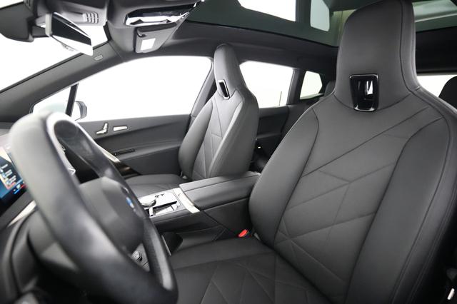 2022 BMW iX — photo 3 of 20