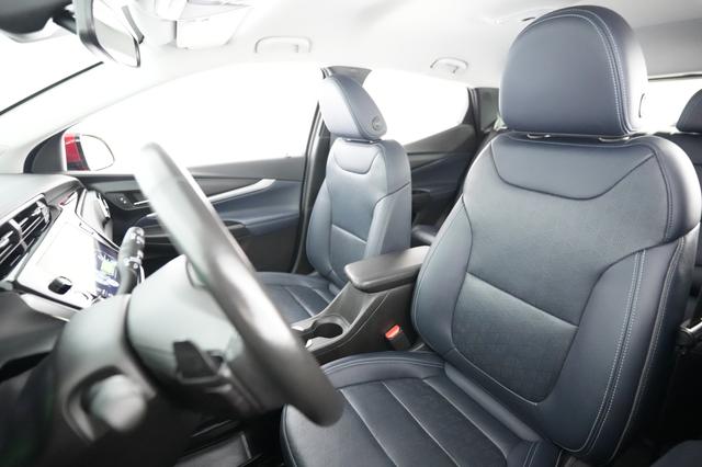 2022 Chevrolet Bolt EUV — photo 3 of 22