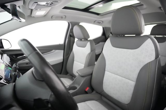 2022 Chevrolet Bolt EUV — photo 3 of 22