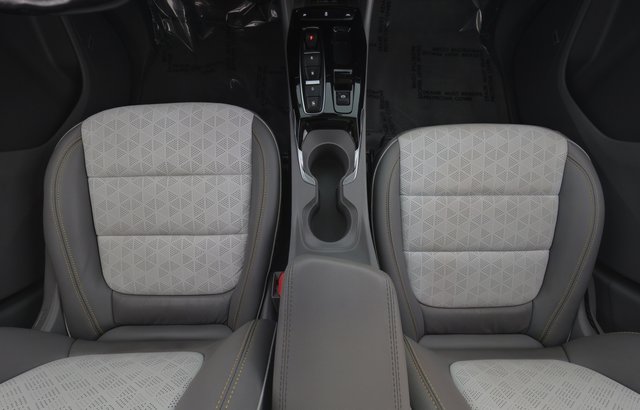 2022 Chevrolet Bolt EUV — photo 21 of 22